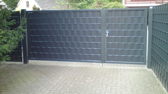 Blickdichtes Drehflügeltor Blickdichtes Drehflügeltor